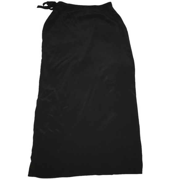 Woman’s Wrap Skirt 100% Silk Floral Embroidered Wrap Tie Maxi Skirt Black Size 6 - Picture 2 of 8